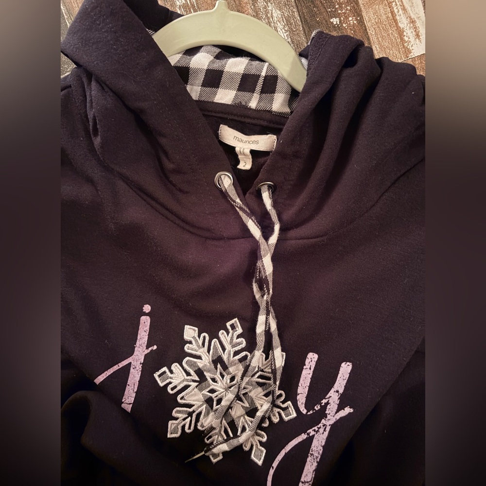 Maurices Black "Joy" Snowflake Pullover Hoodie Plaid Lining Size 2X